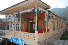 Houseboat Argonaut